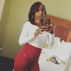 Meet your Posher, Yolanda